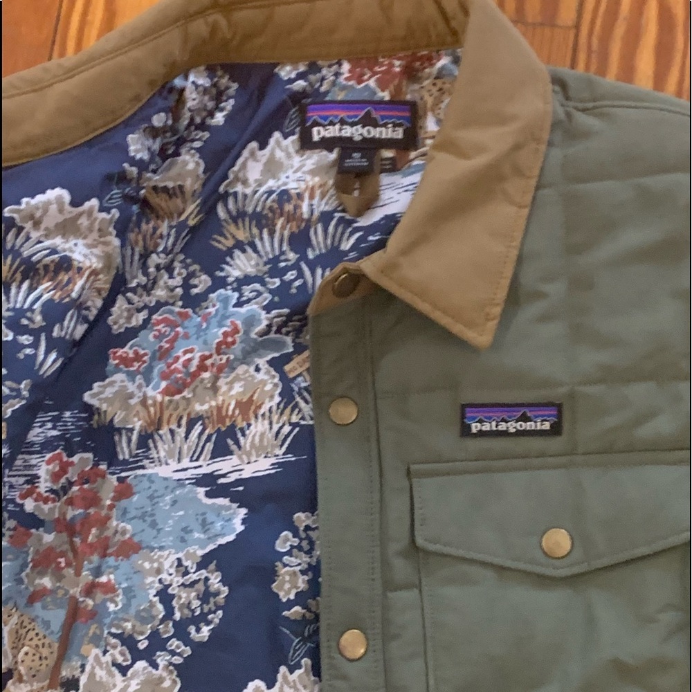 Boys xl Patagonia barn style jacket